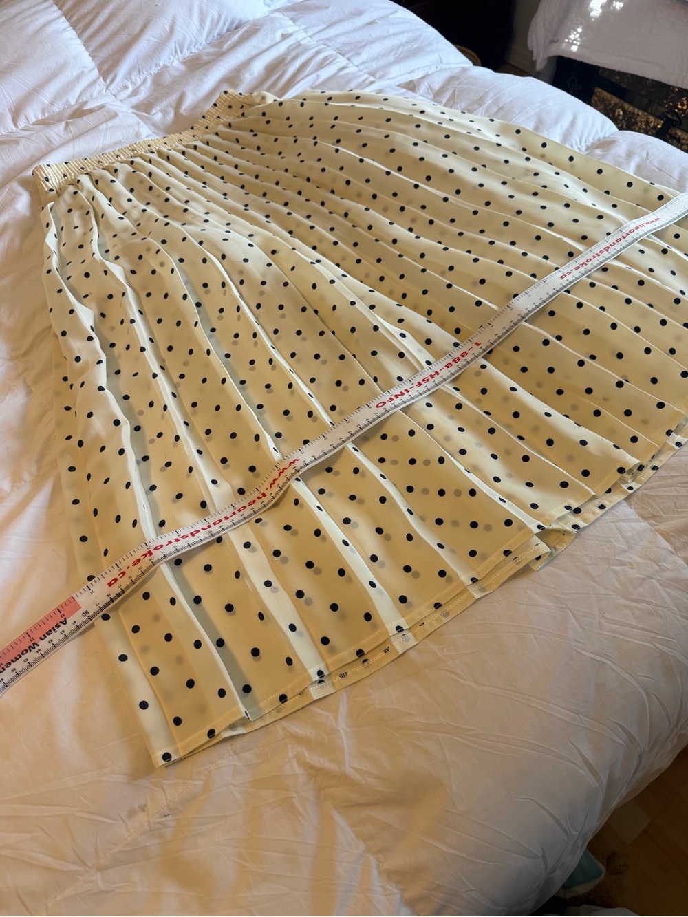 🐩 TANJAY Vintage Pleated Polka Dot Midi Skirt - Cream with Black Dots - Picture 3 of 6